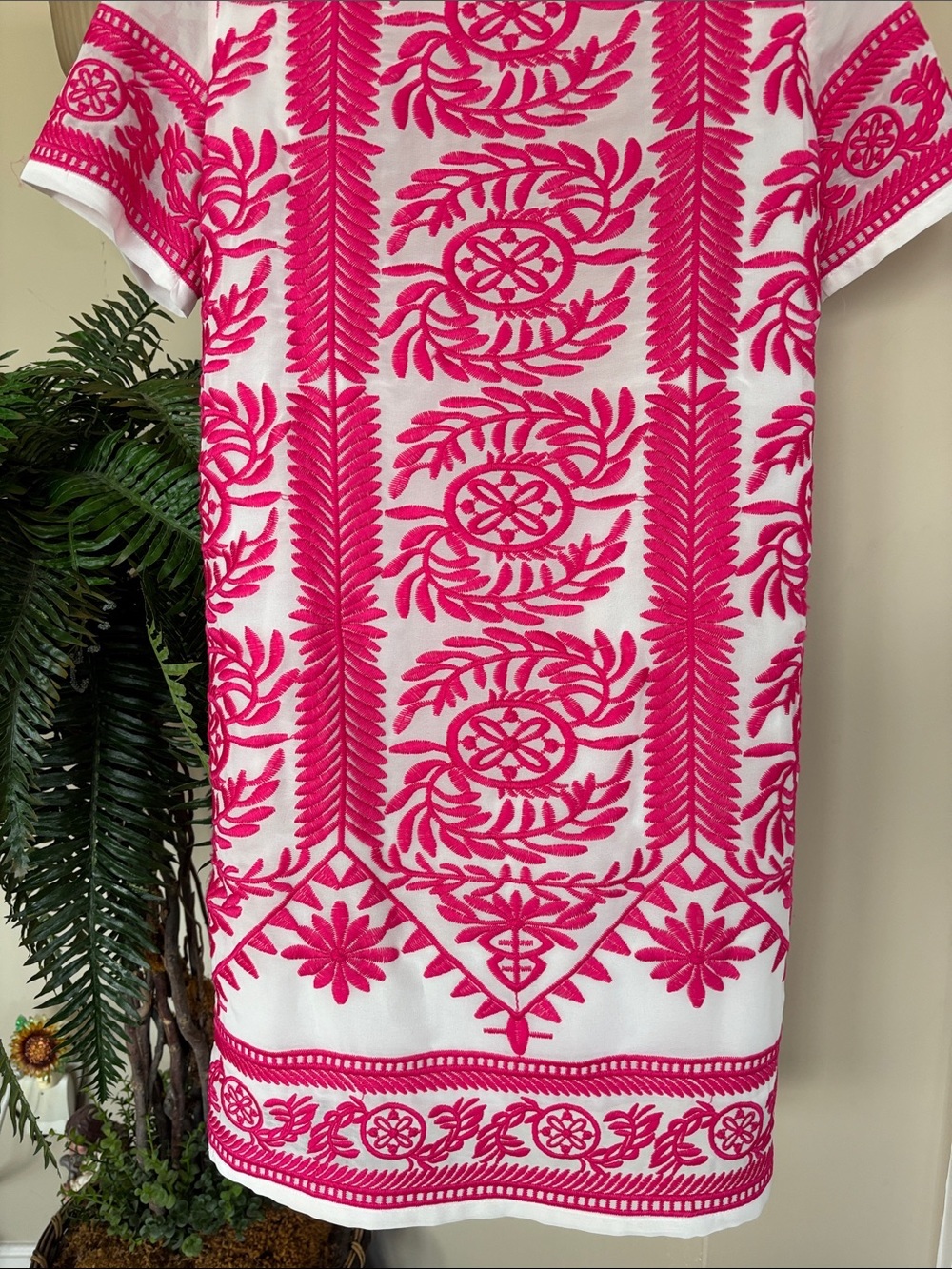 Lulu's White Shift Dress Pink Embroidered Floral Geometric Short Sleeve Mini - Picture 12 of 15